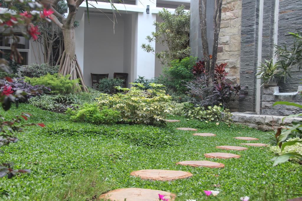 Deluxe Double or Twin Room Garden View