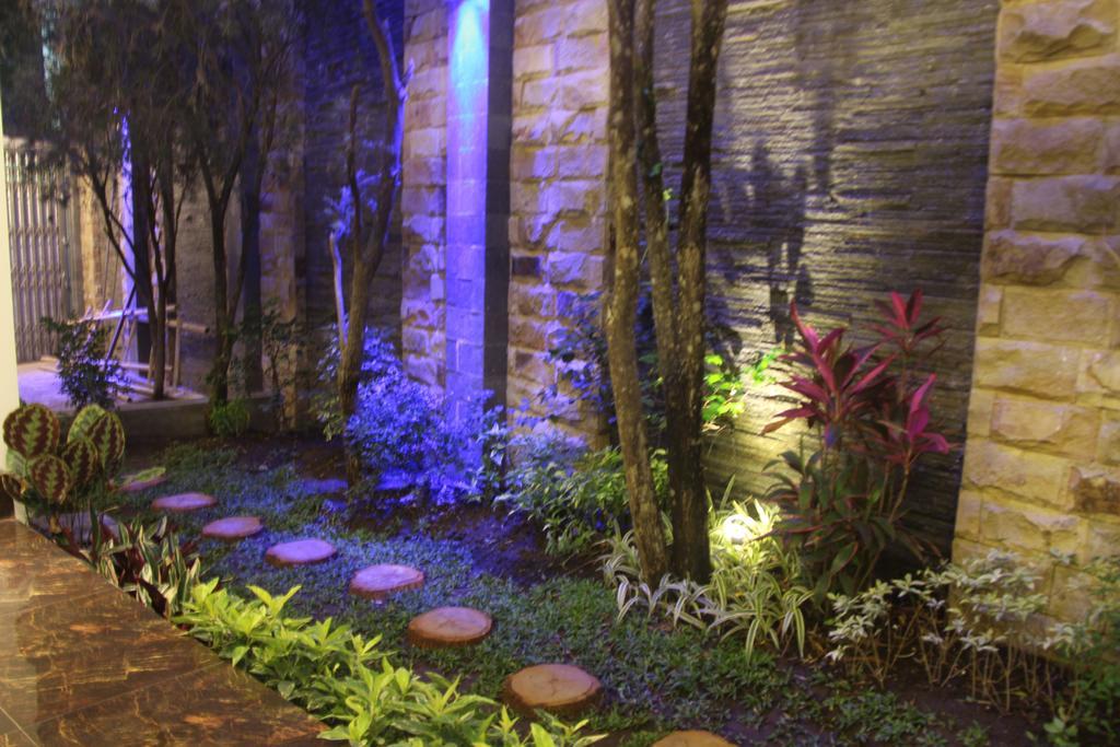 Deluxe Double or Twin Room Garden View
